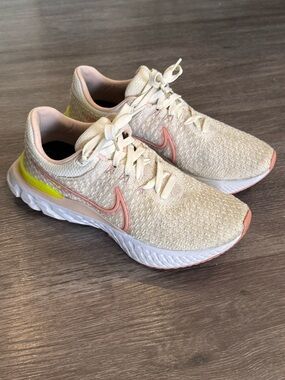 Nike Women’s React Infinity 3 Running Shoes